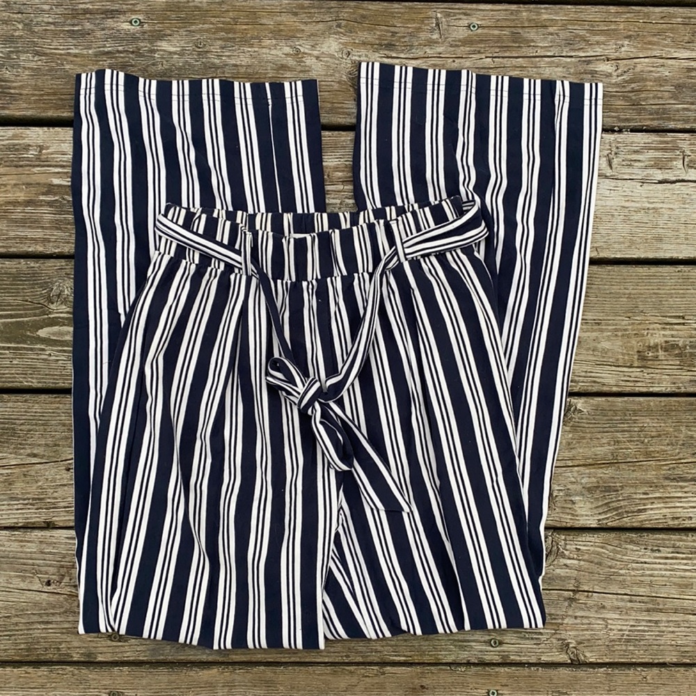 Wide leg Pants